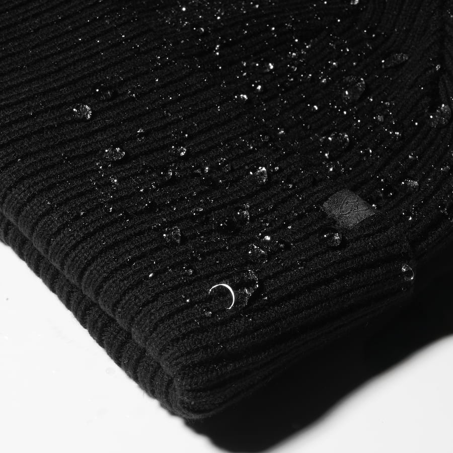 Forecast Beanie - Black